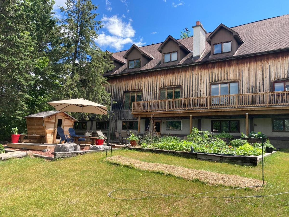 La Grange Country Inn Уэйкфилд Экстерьер фото