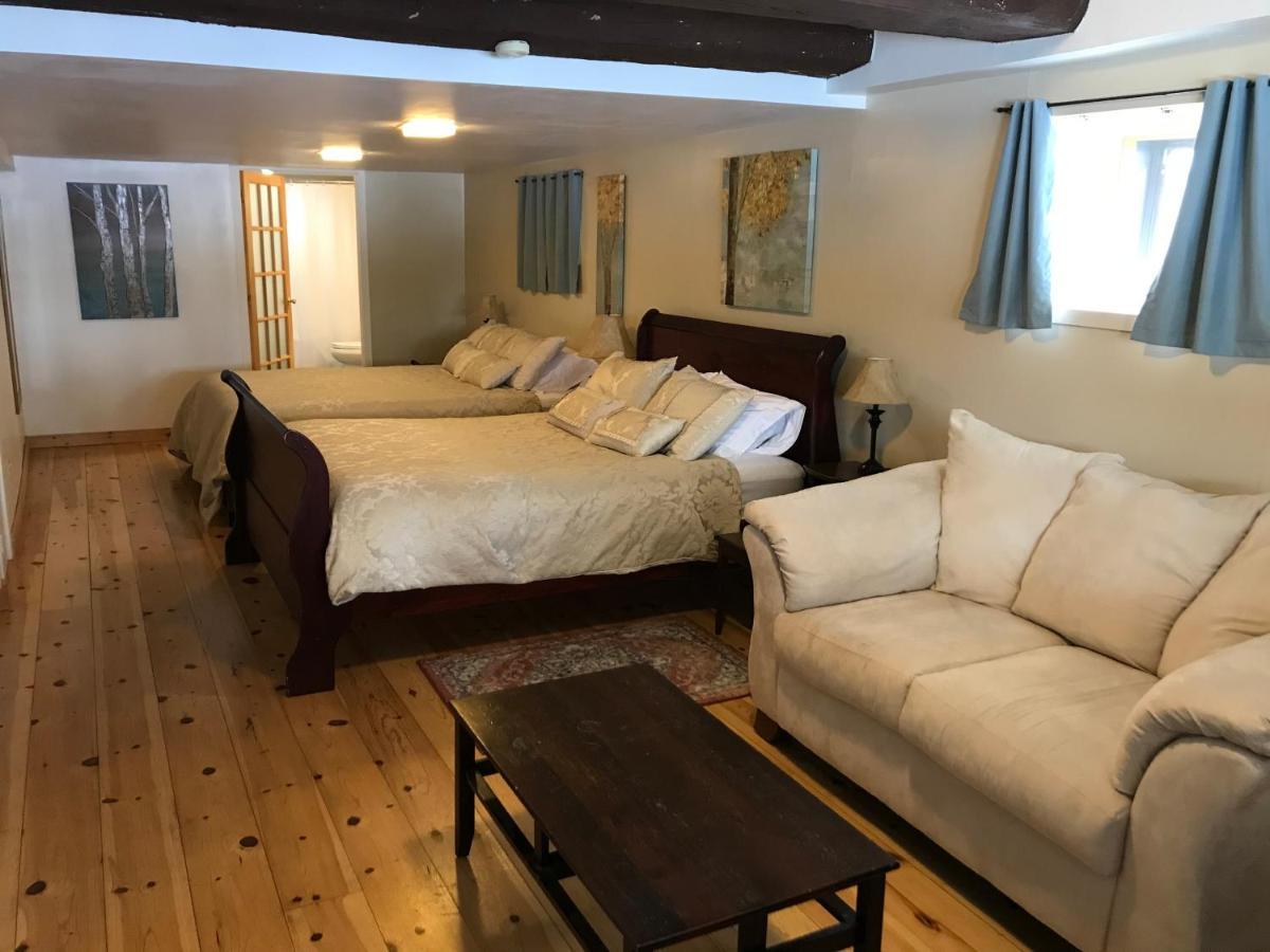 La Grange Country Inn Уэйкфилд Экстерьер фото