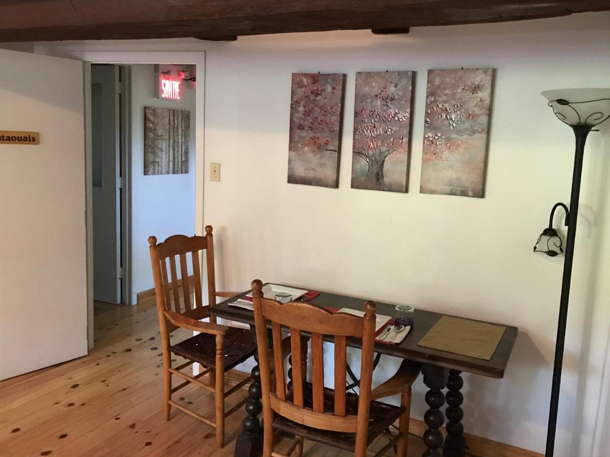 La Grange Country Inn Уэйкфилд Экстерьер фото