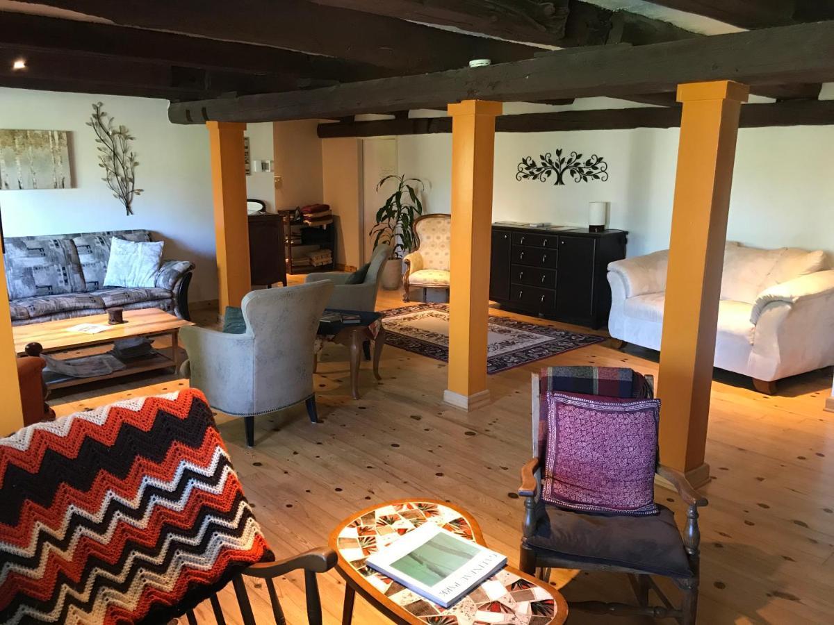 La Grange Country Inn Уэйкфилд Экстерьер фото